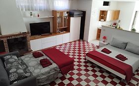 Taverna A 100 Mt Dal Mare